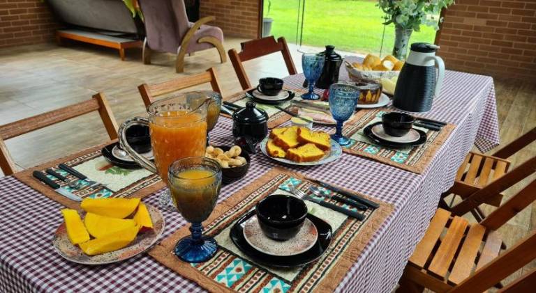 Lodge with barbecue & yard — photo 5