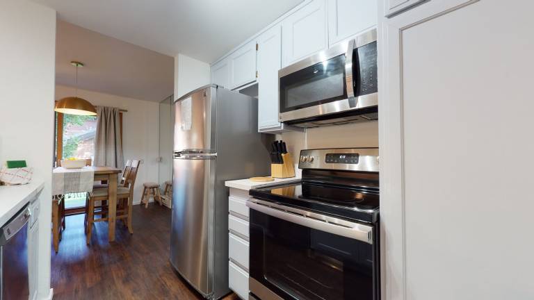 Snowcreek III 441 Pet-Friendly, BBQ Grill, Updated and On the Snowcreek Meadow — photo 3