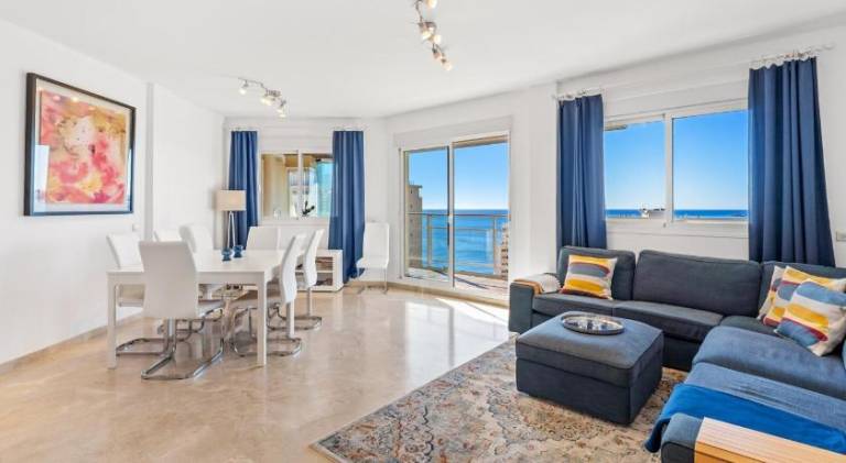Apartment with pool in Mijas