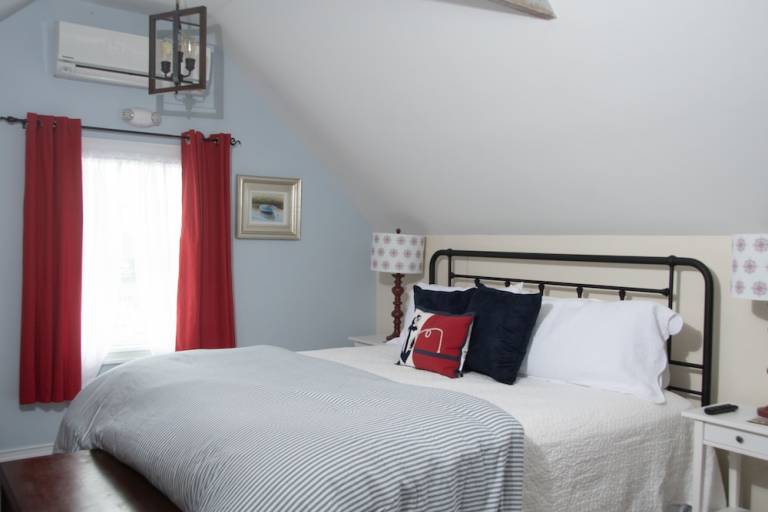 Bed and breakfast  Bay Shore