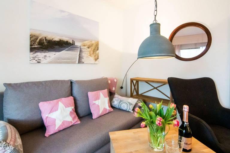 Wonderful holiday apartment with barbecue, yard & patio | Pets are welcome — photo 2