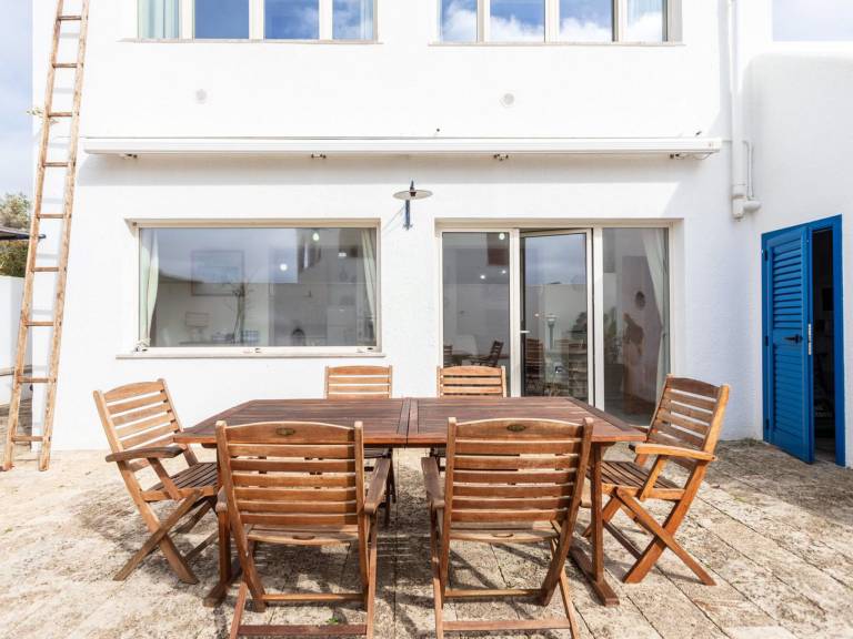 House with patio & BBQ — photo 2