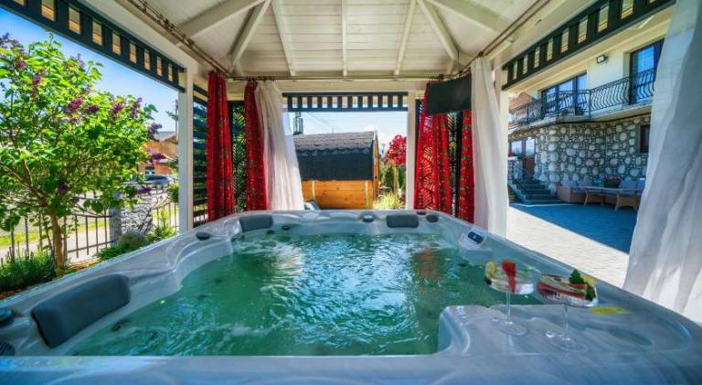 GORSKI RESORT Lux Apartments Jacuzzi & Sauna — photo 3