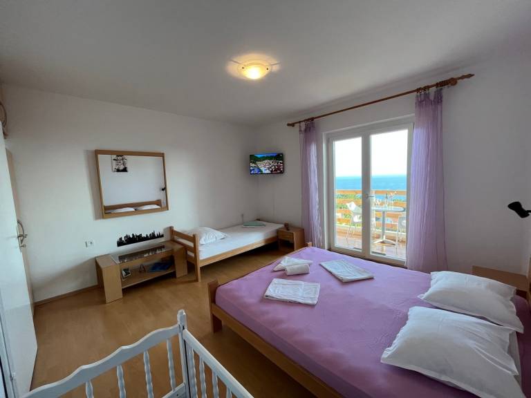 Apartment with terrace | Sea view in Hvar