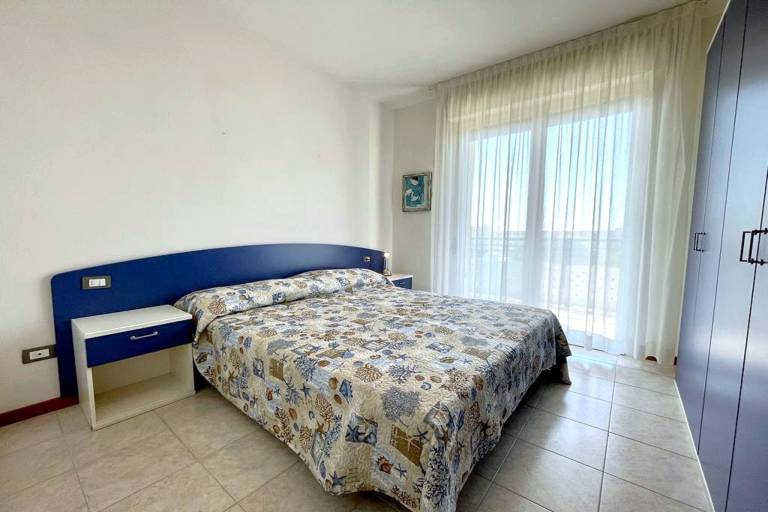 Holiday apartment with pool — photo 4