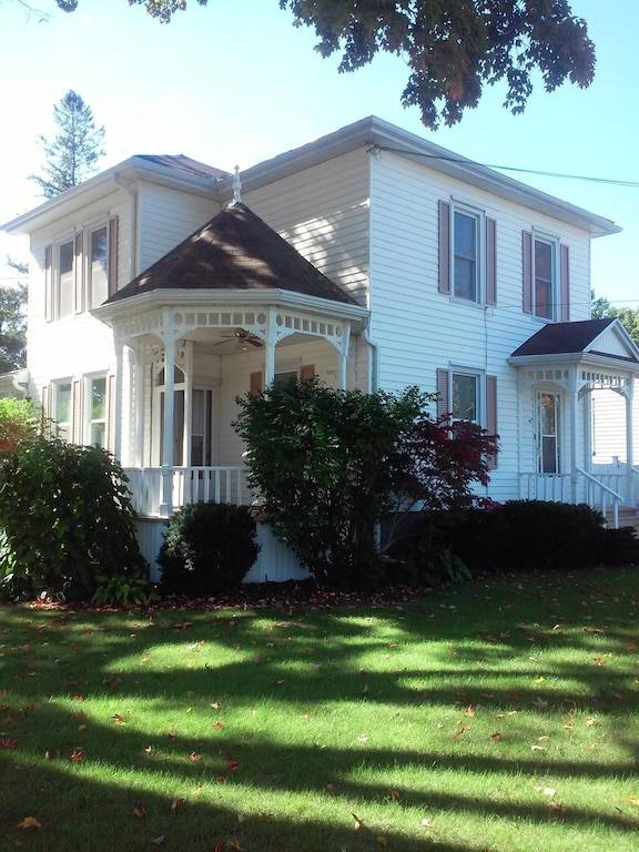 House  Picton