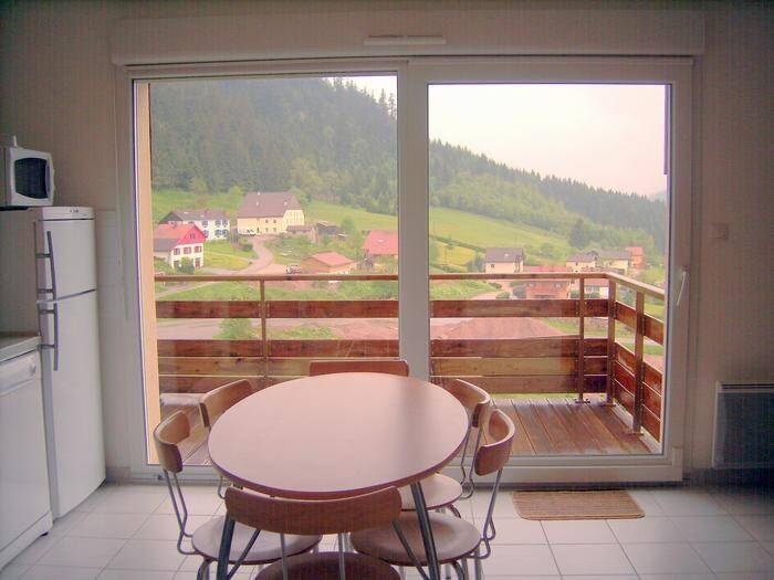 Rental apartment with garden & barbecue | Mountain view — photo 5