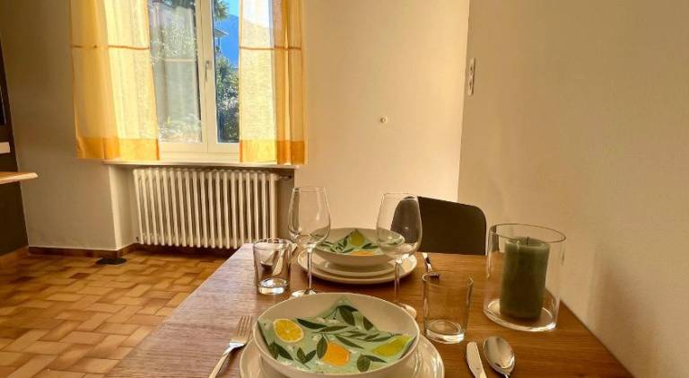 Rental apartment with yard & terrace — photo 2