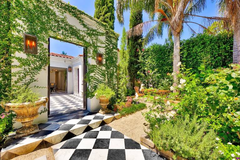 House Melrose