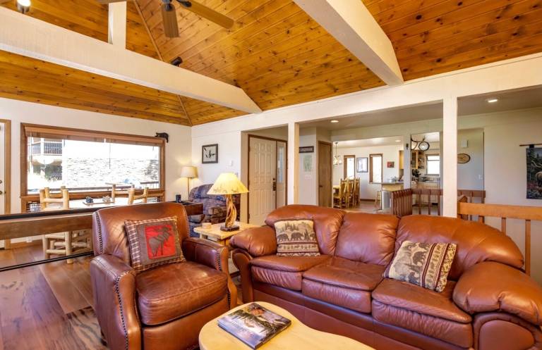 Family-friendly house with terrace | Pet-friendly — photo 4