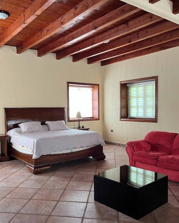 House  Tampico