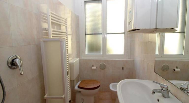 Rental apartment with 2 rooms for 5 persons — photo 5