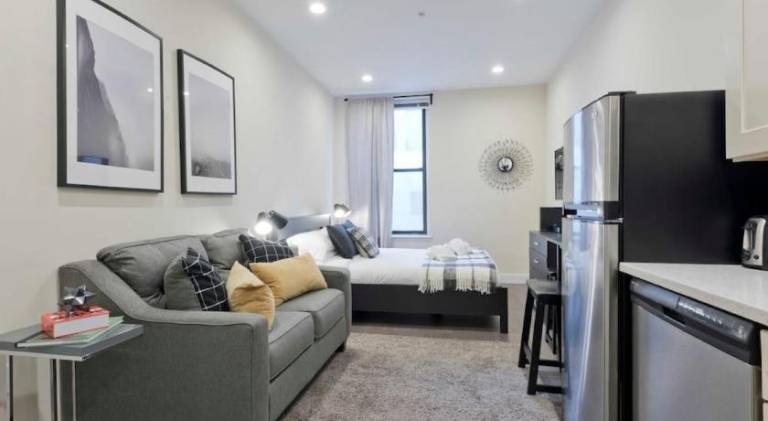 Apartment | Near Faneuil Hall | Suitable for remote work | Dogs allowed — photo 2