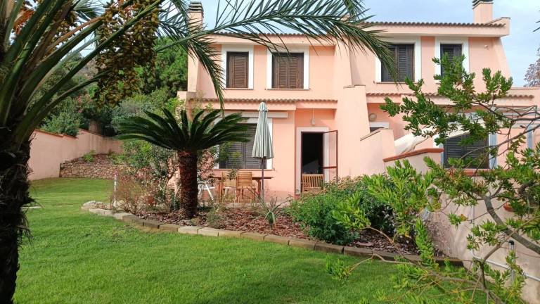Villa with garden, terrace & barbecue | Garden view | Perfect for remote work in Pula