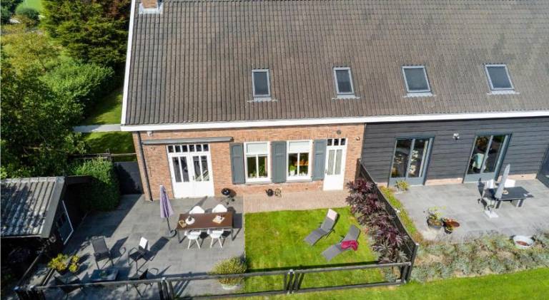 160 m&sup2; Ferienhaus