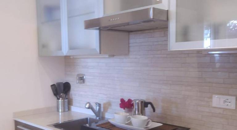 Wonderful rental apartment with patio, pool & yard | Pet-friendly — photo 4