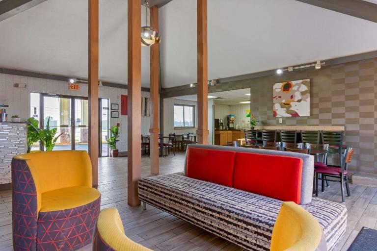 Quality Inn Alexis Rd — photo 4