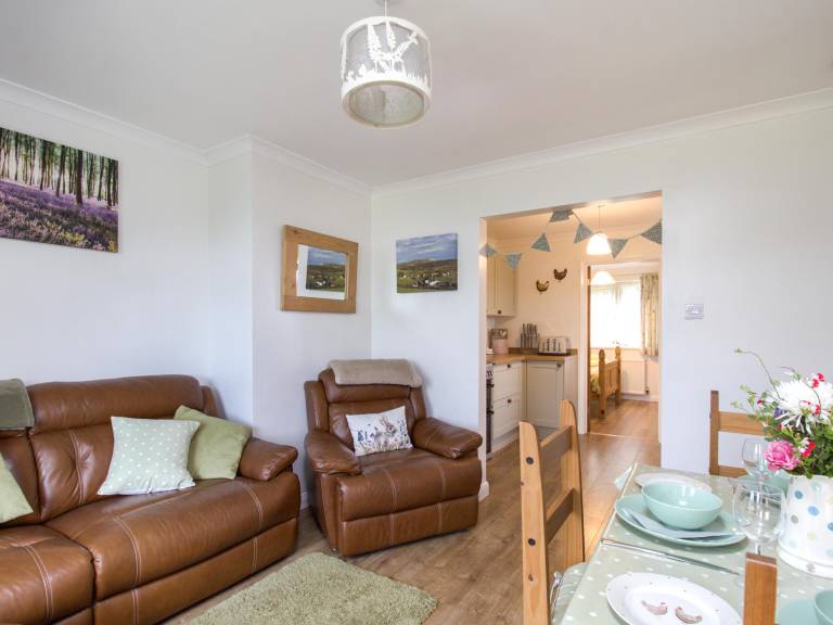 Family-friendly cottage with BBQ & garden | Pets are welcome — photo 4