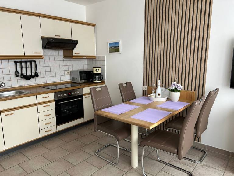 Ferienwohnung Buhne 33 – Gemütlich, strandnah mit Terrasse & Grill — photo 4
