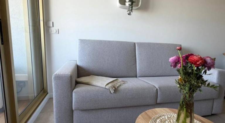 Apartment | Beach nearby | Pets allowed in Biot
