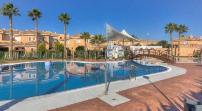Wonderful apartment with garden, terrace & private pool | Pets allowed in Playas