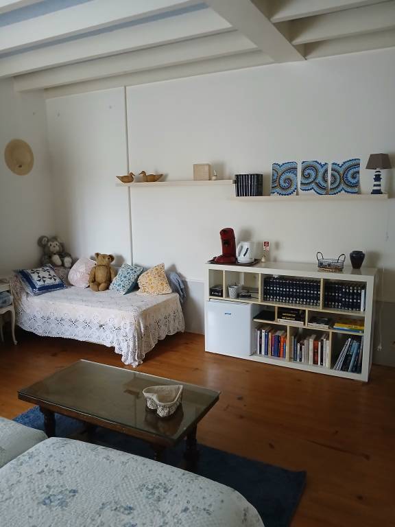 Bed and Breakfast 'Chambre Bleue' with Private Garden, Wi-Fi and Air Conditioning — photo 3
