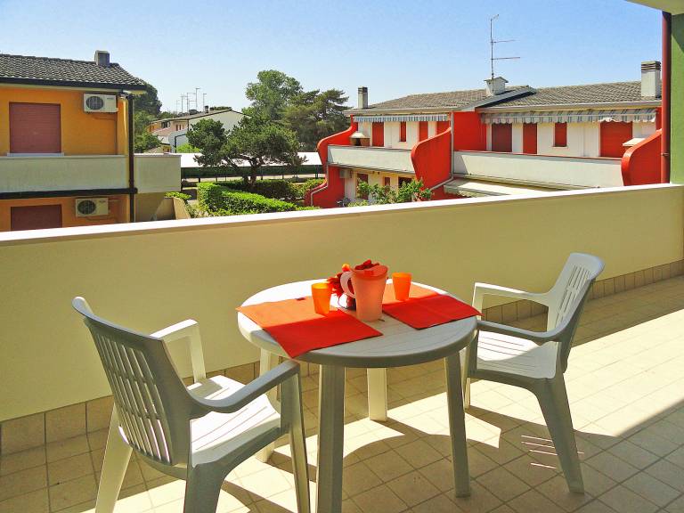 Holiday apartment with pool & terrace — photo 2
