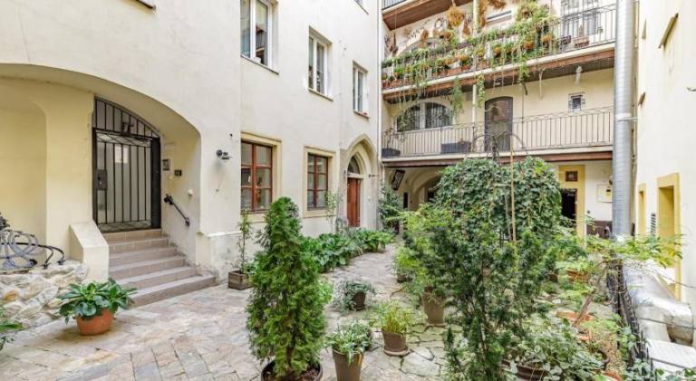 Beautiful rental apartment | Near Bratislava Castle | Pets allowed — photo 4