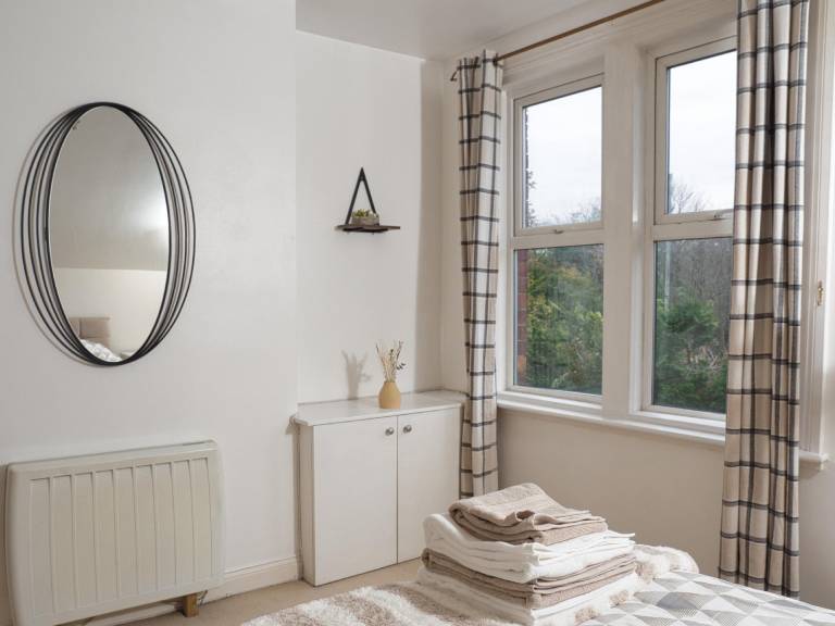 High Brooms Suite in Royal Tunbridge Wells