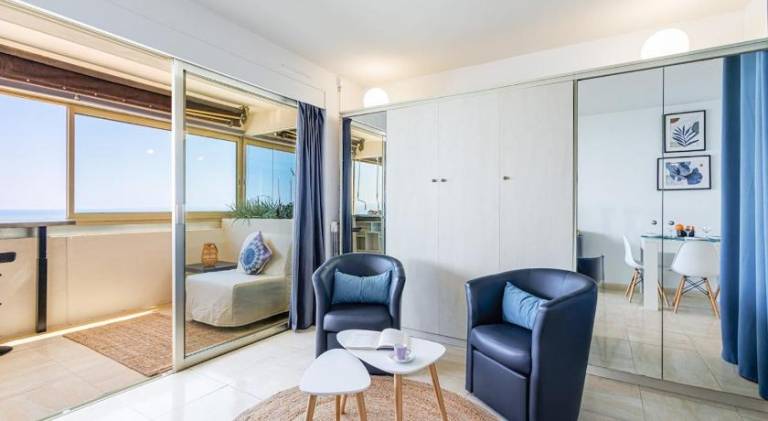 Sea View- Beach- Chic & Air-Conditioned — photo 2