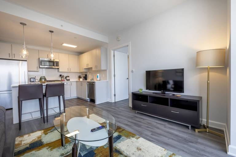 Family-friendly holiday apartment with patio, barbeque & pool | Perfect for remote work | Pet-friendly — photo 5