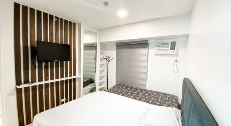 Rental apartment with pool in Manila