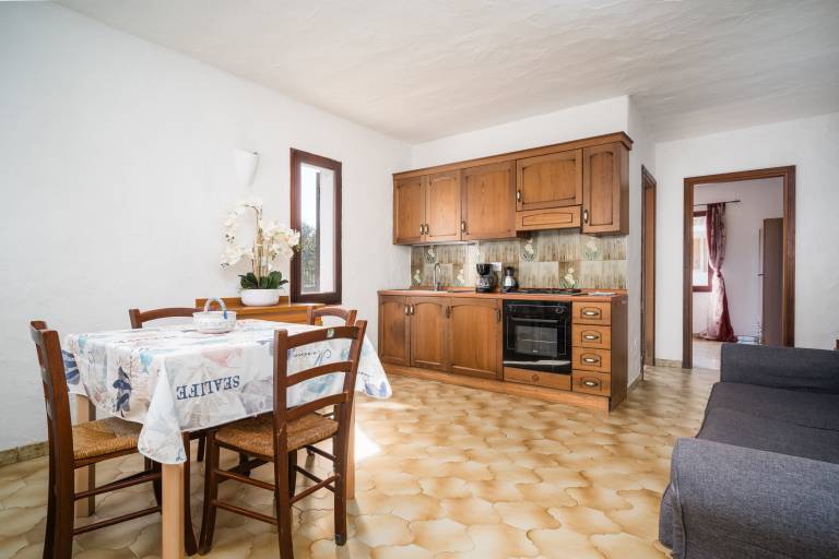 Fully equipped rental apartment with terrace, garden & barbeque | Sea view | Beach nearby | Suitable for remote work | Pets allowed — photo 5