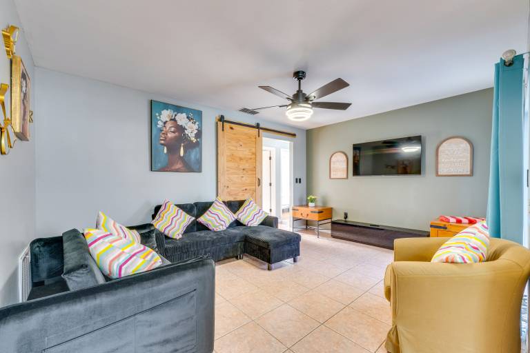Resort-Style Pool & Yard: Luxe Duplex Near Disney! — photo 3