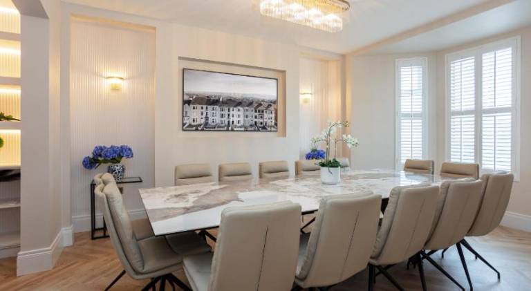 111 By Mayfair - Luxurious 12 Bedroom House, Portrush in Portrush