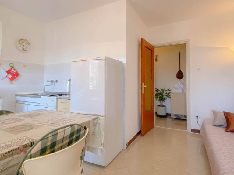 Rental apartment with patio & grill — photo 4