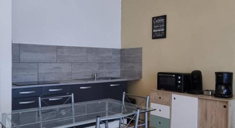 Apartment with terrace & barbeque | Good for workation — photo 4