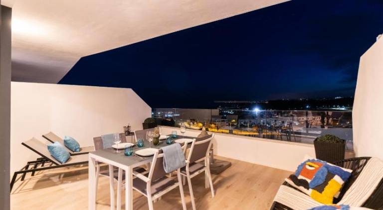 Holiday apartment with pool — photo 5