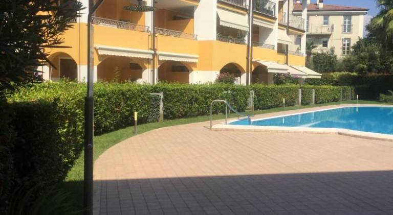 Holiday apartment with pool — photo 5