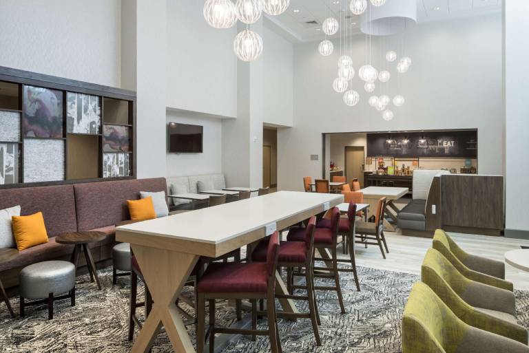 Hampton Inn & Suites Cape Canaveral Cruise Port — photo 4