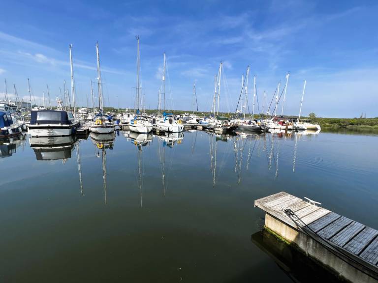 Hausboot  Binfield