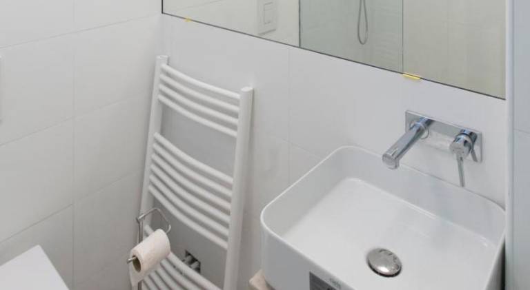 Beautiful rental apartment with terrace & yard | Near Ljubljana Castle | Pets allowed — photo 4