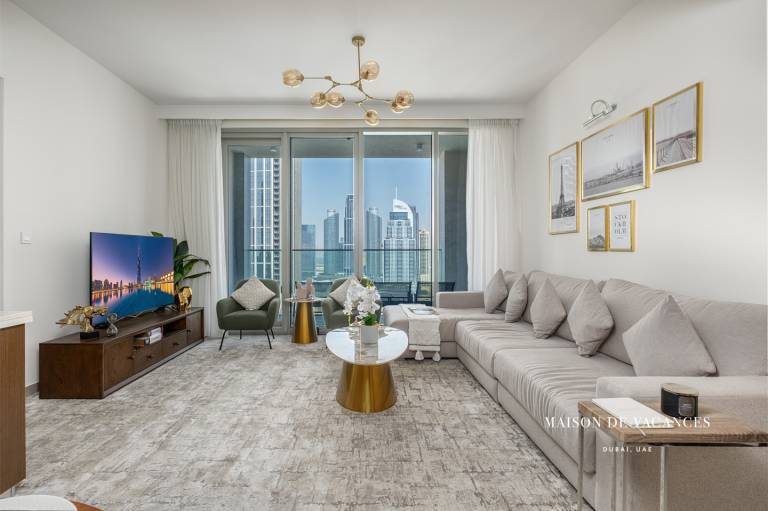 Three Bedroom in Downtown with Burj Khalifa View