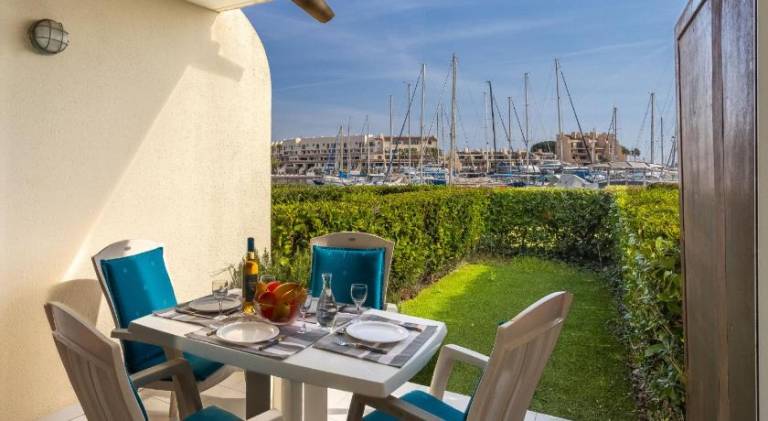 Charming holiday apartment | Close to the beach | Pet-friendly in Cogolin