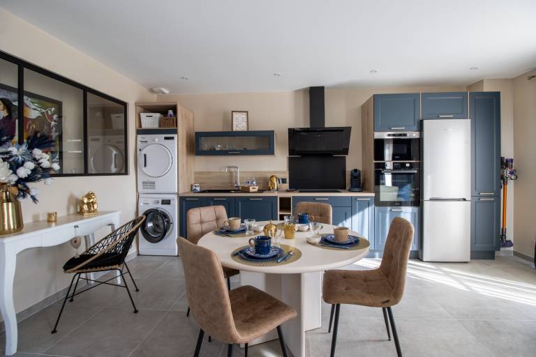 Gîte Le Pic Épeiche – Modern Comfort in Sarlat with Terrace, and Stunning View of the Cathedral — photo 3