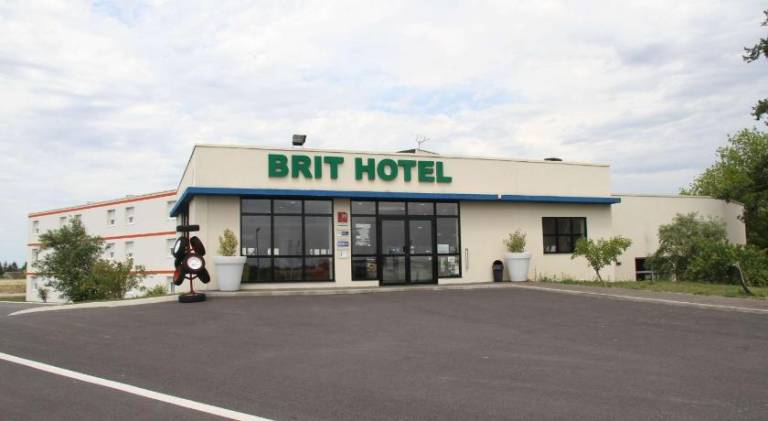 Brit Hotel Montargis — photo 5