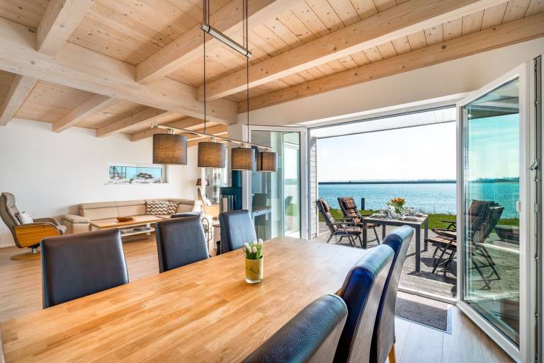 Ostsee-Ferienhaus 'StrandLiebe' - Strandnah mit Meerblick-Sauna und Badewanne — photo 4