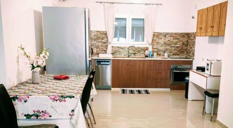 Villa with 2 rooms for 4 persons — photo 4
