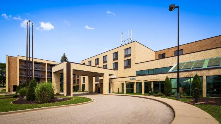 Best Western East Towne Suites in Madison, MI