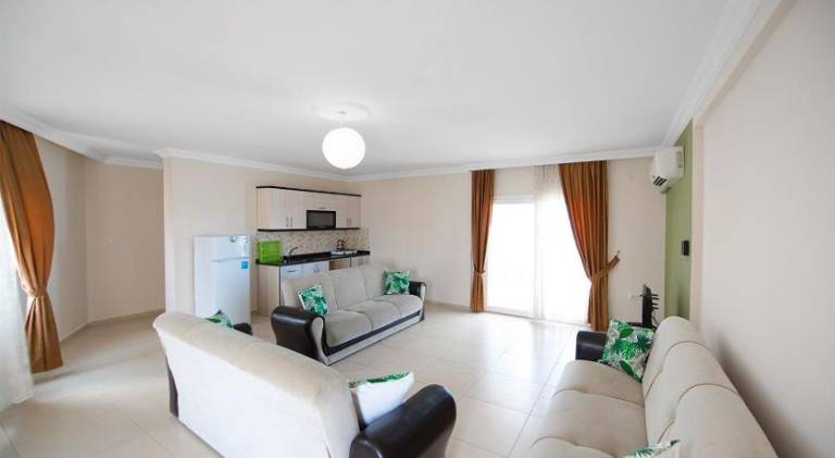 Holiday apartment with patio & pool — photo 2